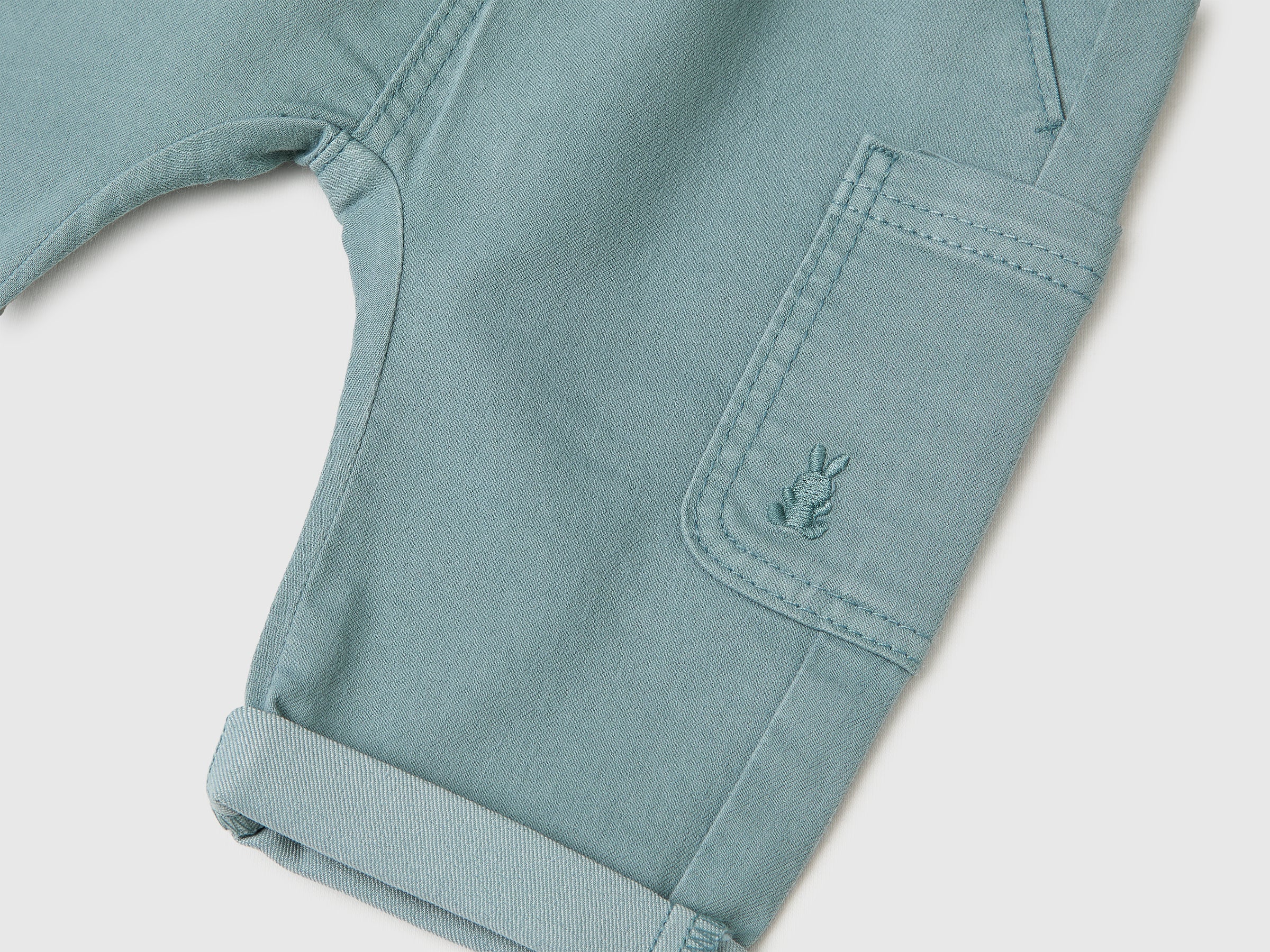Trousers with side pockets - ucb_image_DS1