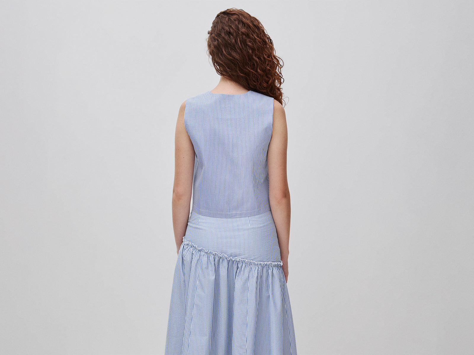 Blusa sem mangas com atilhos - ucb_image_B