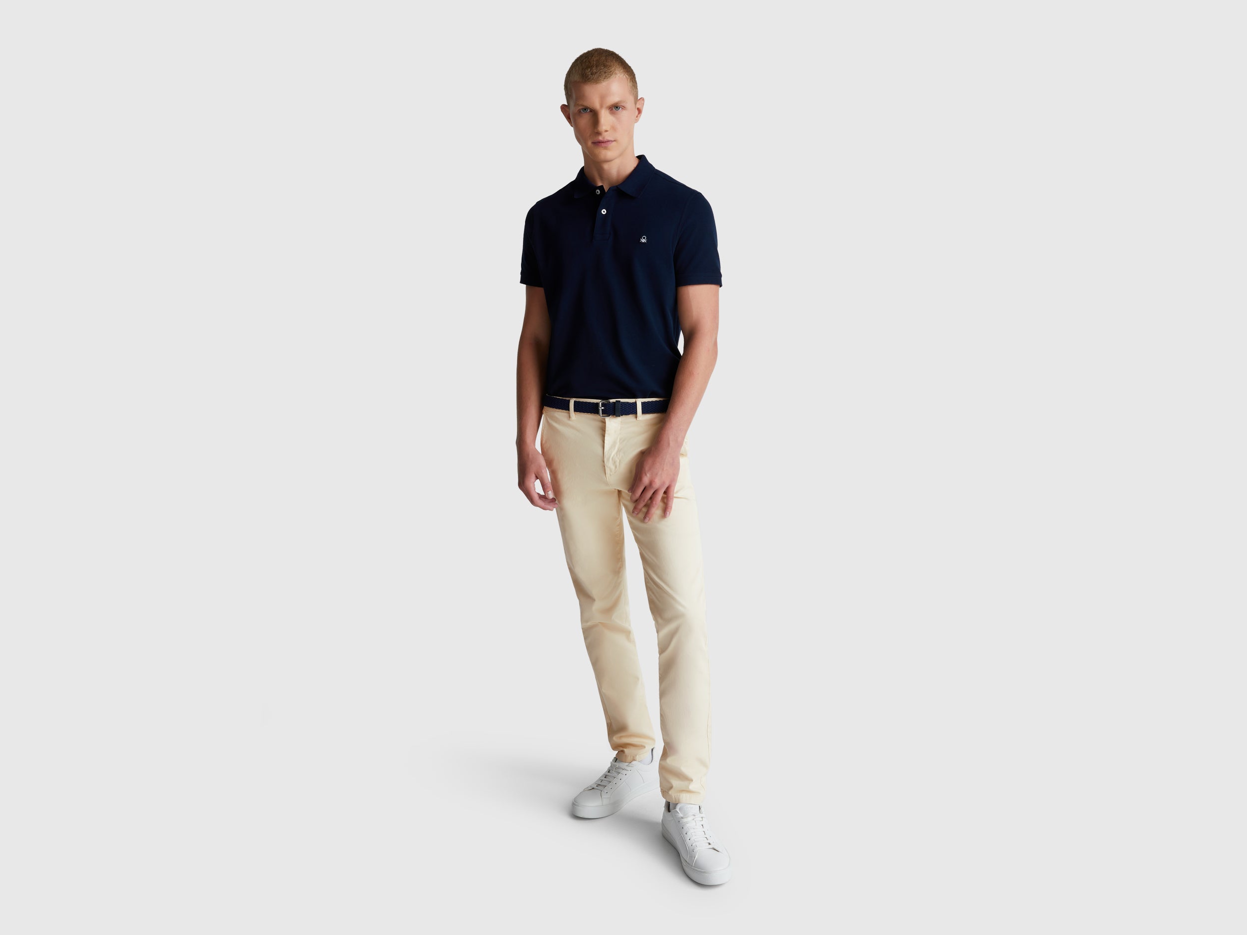 Chinos slim fit em algodão - ucb_image_FY