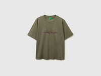 T-shirt com estampa e bordado - ucb_image_FS