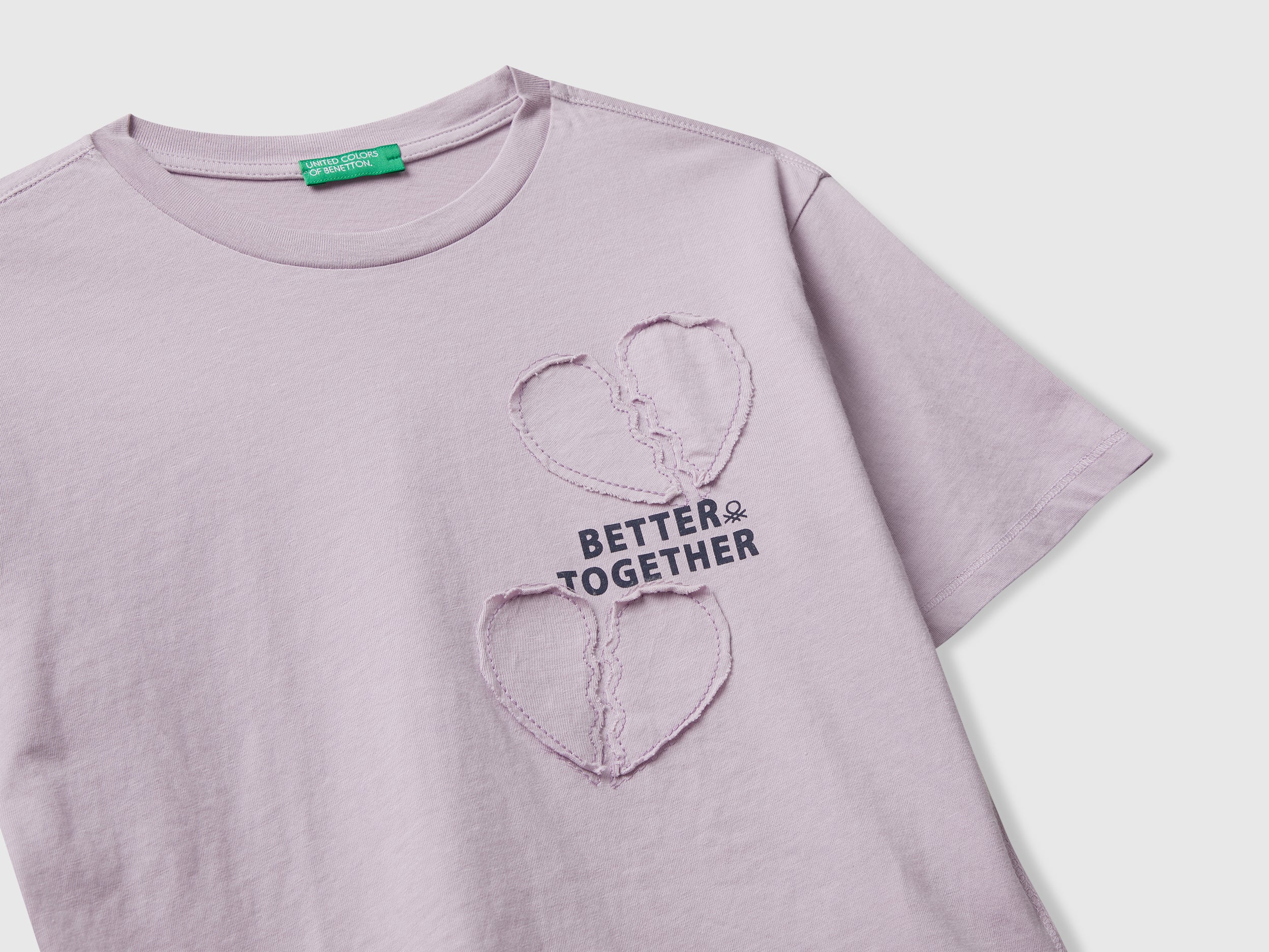 T-shirt com estampa e patch - ucb_image_DS1