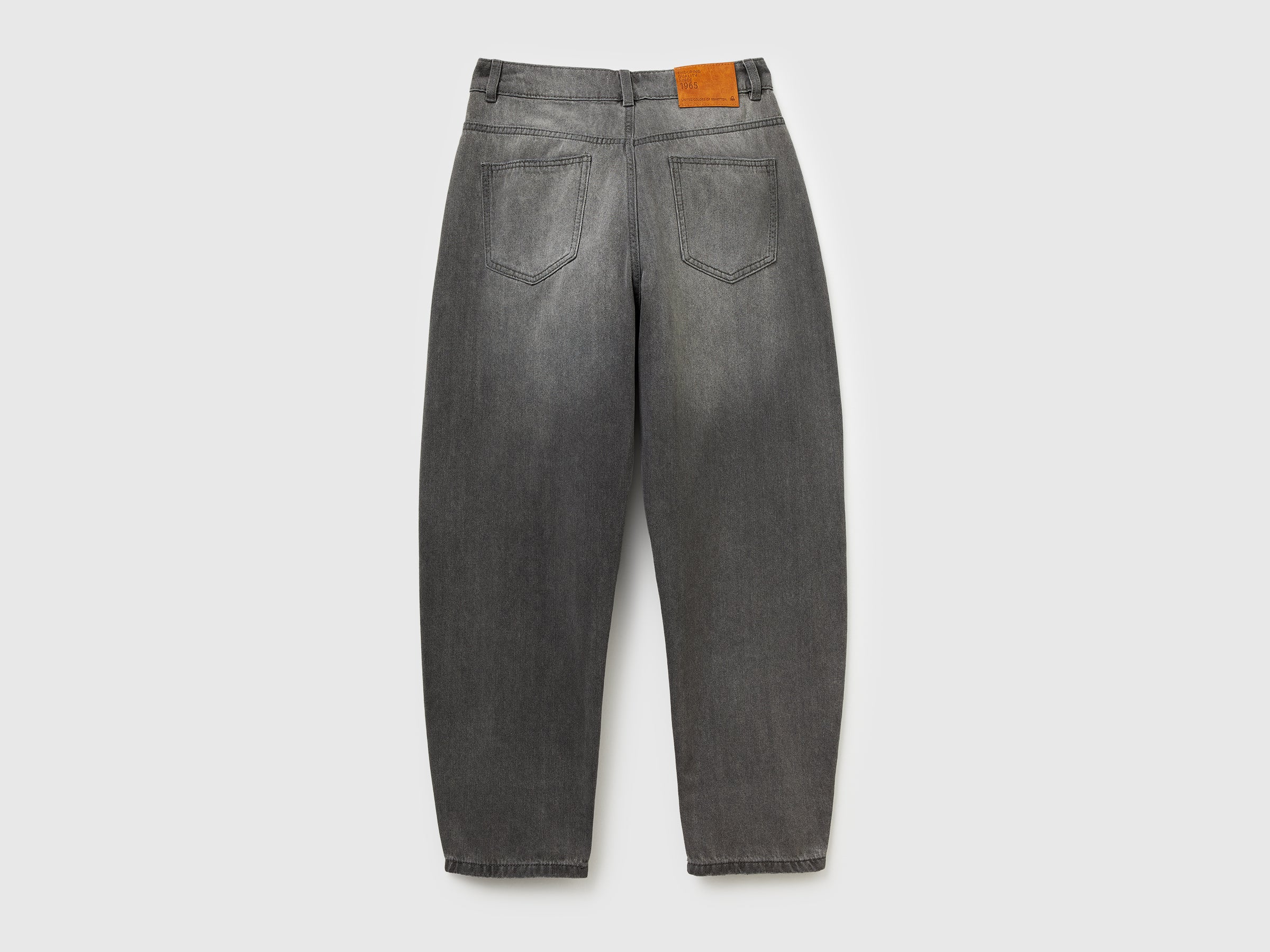 Balloon fit jeans