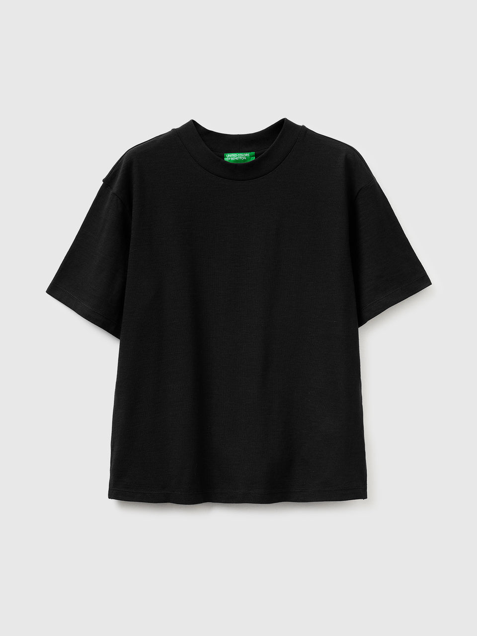 Crew neck t-shirt in lightweight cotton - ucb_image_FS