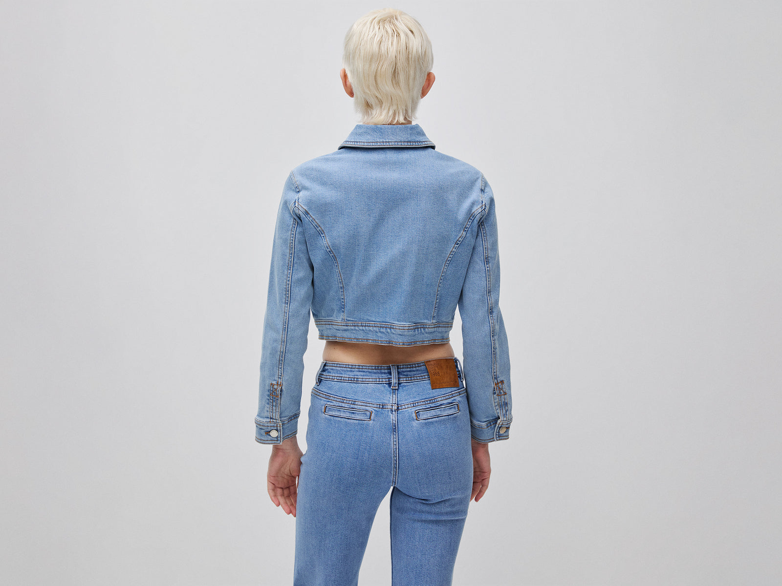 Casaco em denim com fecho de correr - ucb_image_B