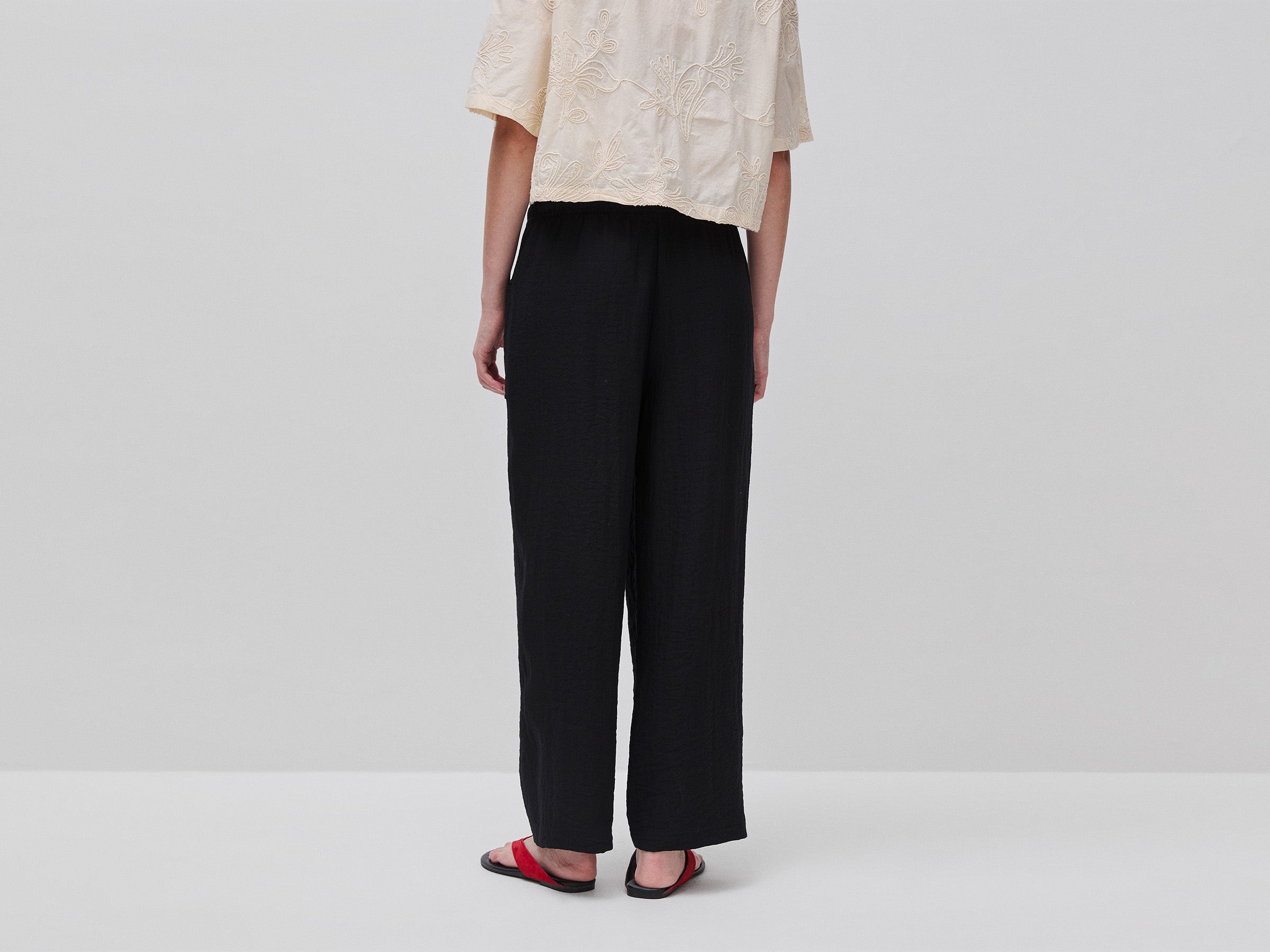Drawstring trousers - ucb_image_B