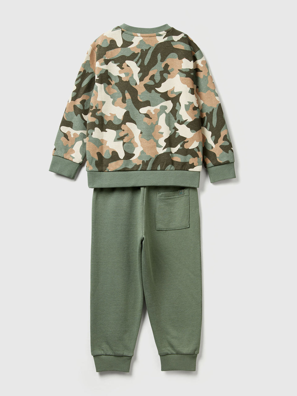Conjunto com estampado camuflagem - ucb_image_BS