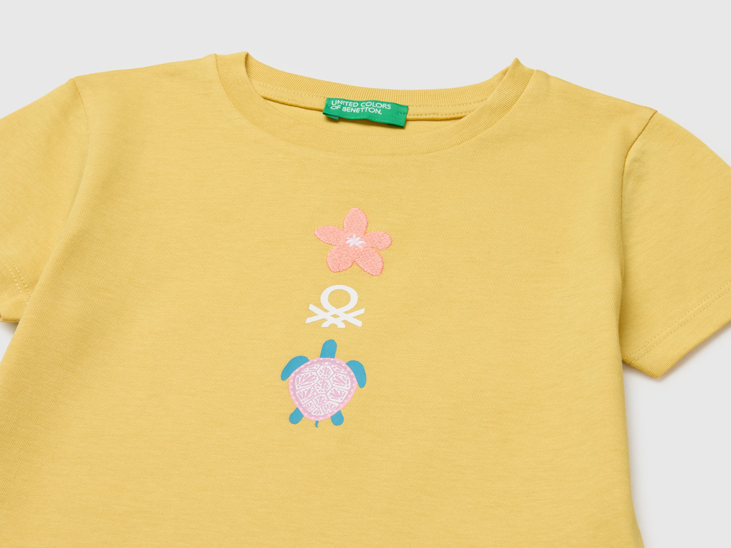 T-shirt with print and embroidery - ucb_image_DS1