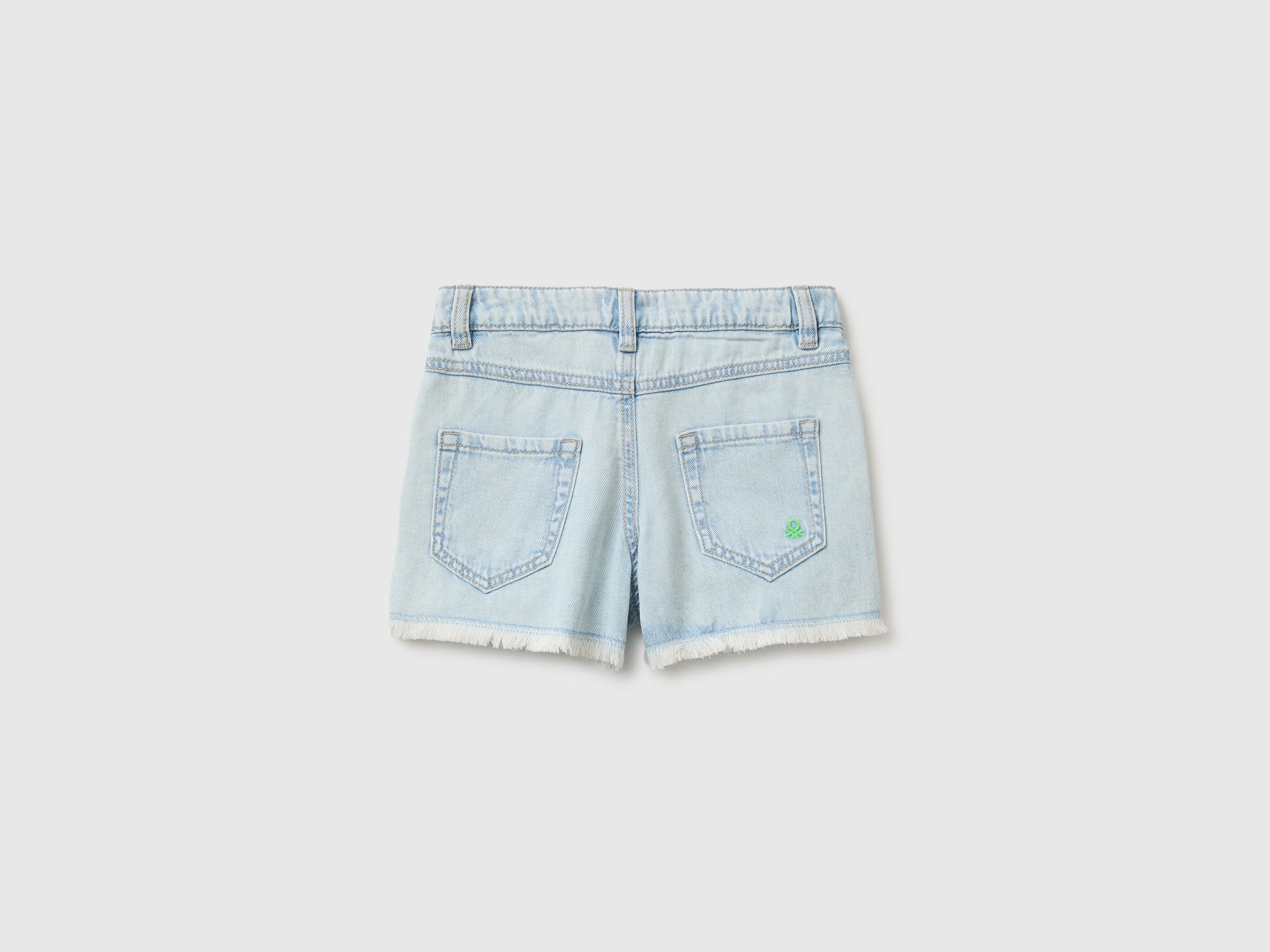 Denim shorts with little flowers - ucb_image_BS