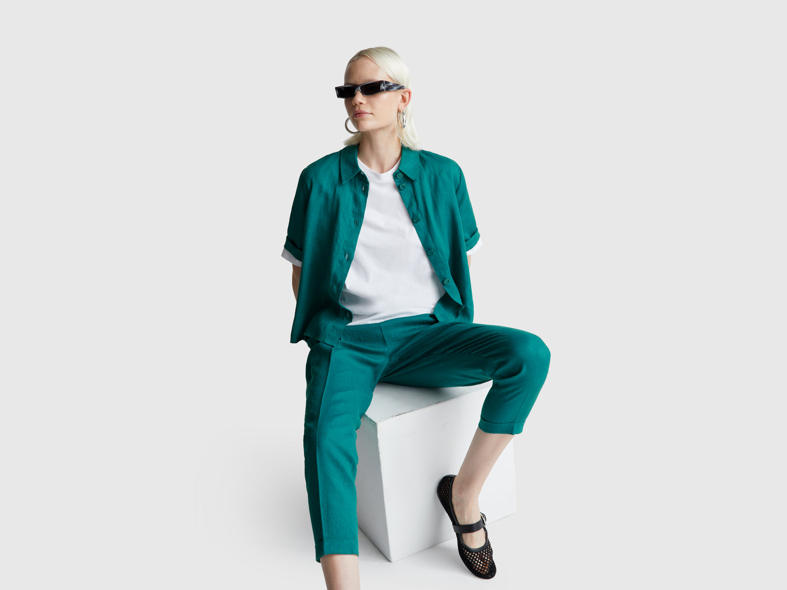 Regular fit pure linen trousers
