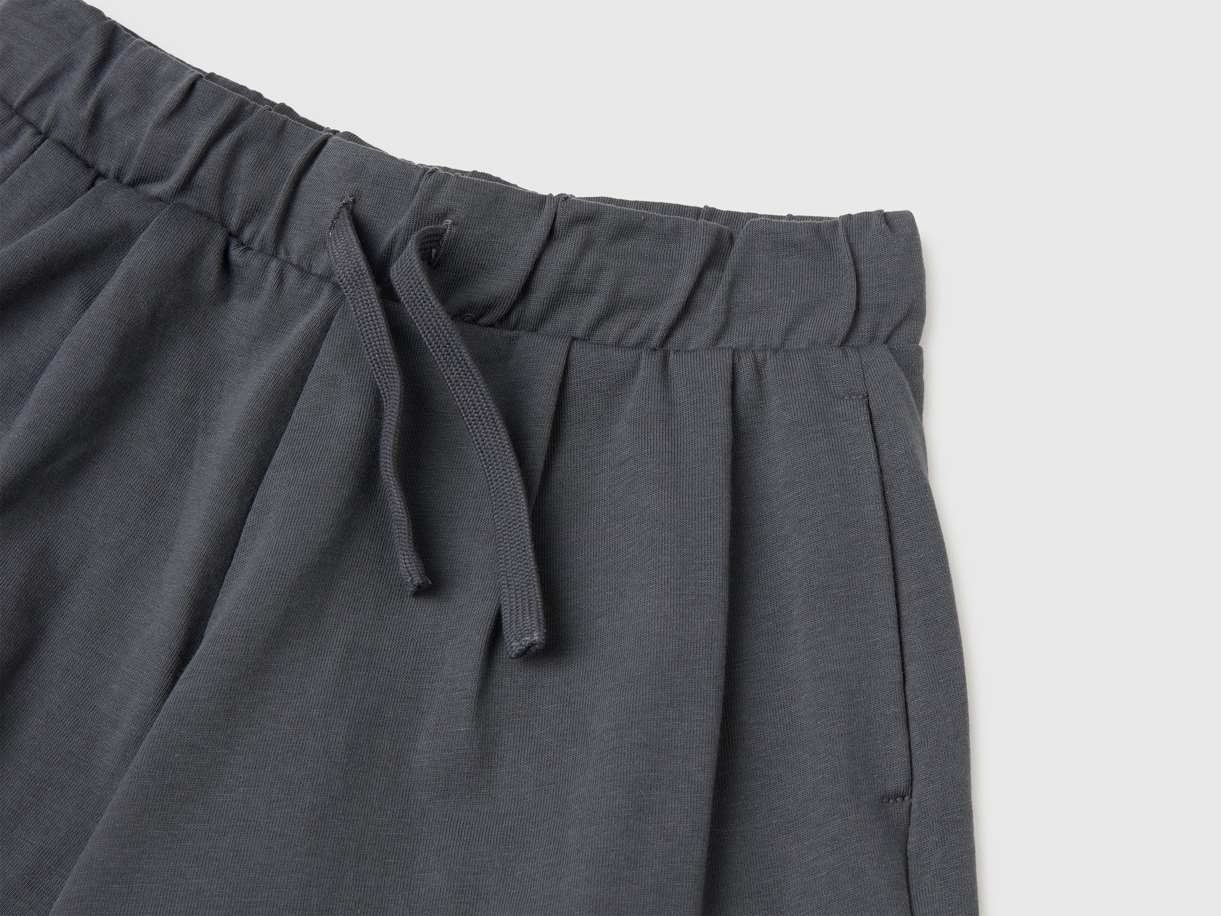 Bermudas com cordão de ajuste - ucb_image_DS1