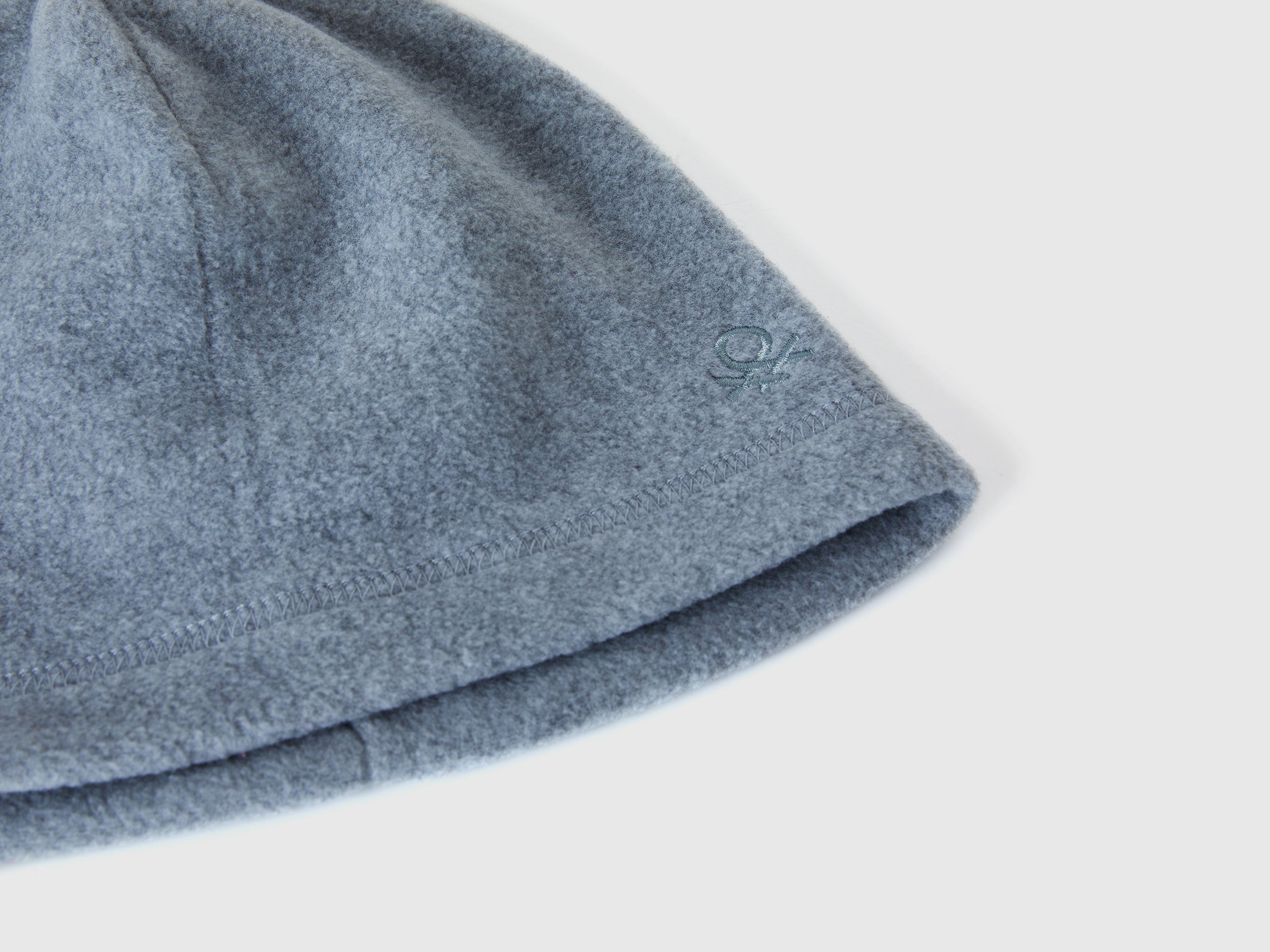 Gorro em tecido polar - ucb_image_DS1