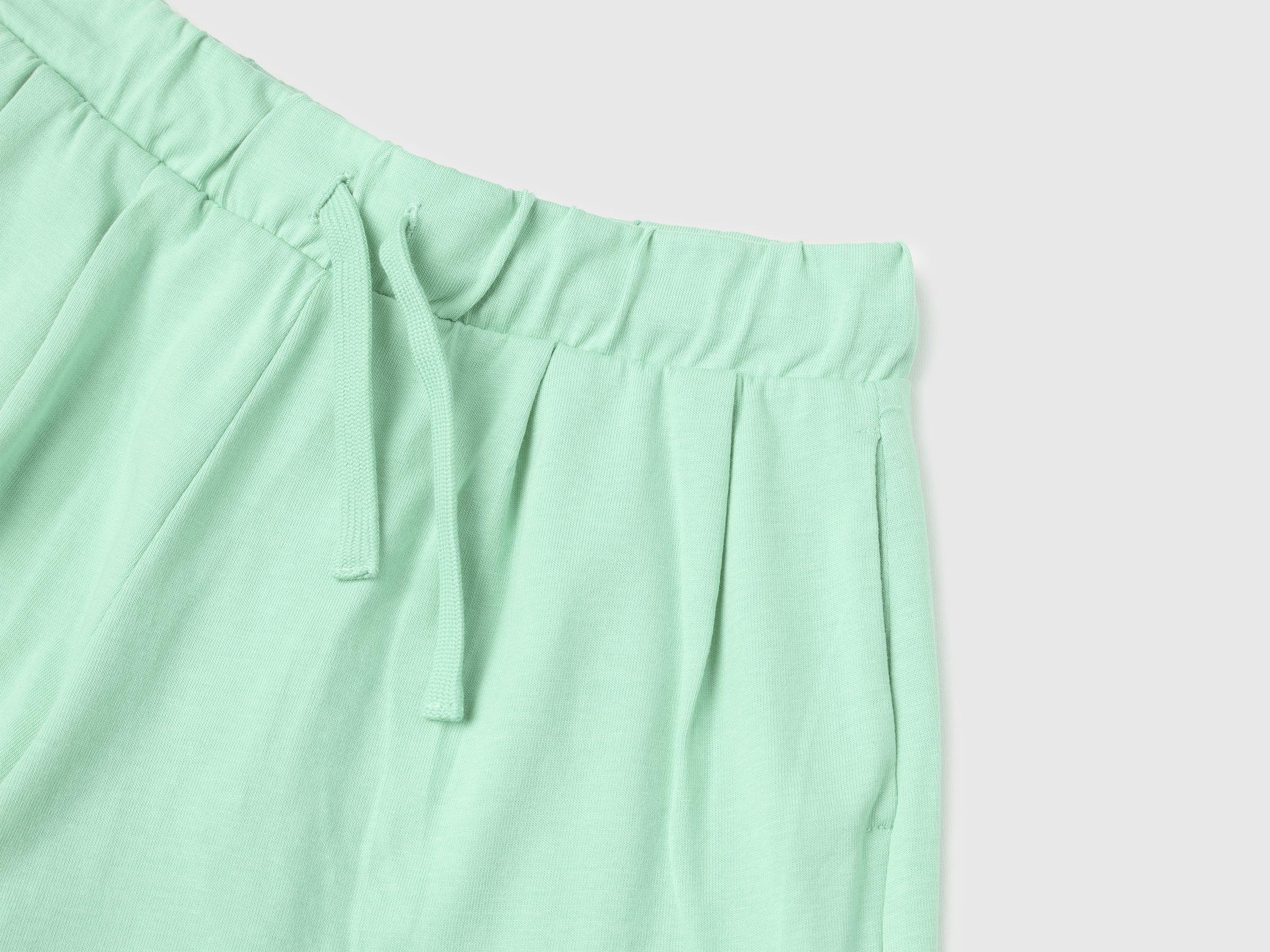 Bermudas com cordão de ajuste - ucb_image_DS1