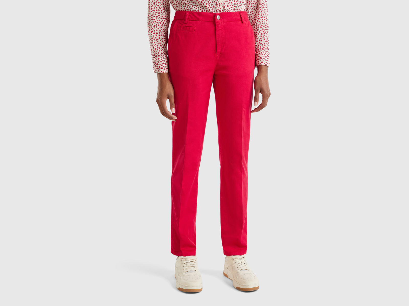 Chinos slim fit em algodão cor de ameixa - ucb_image_F