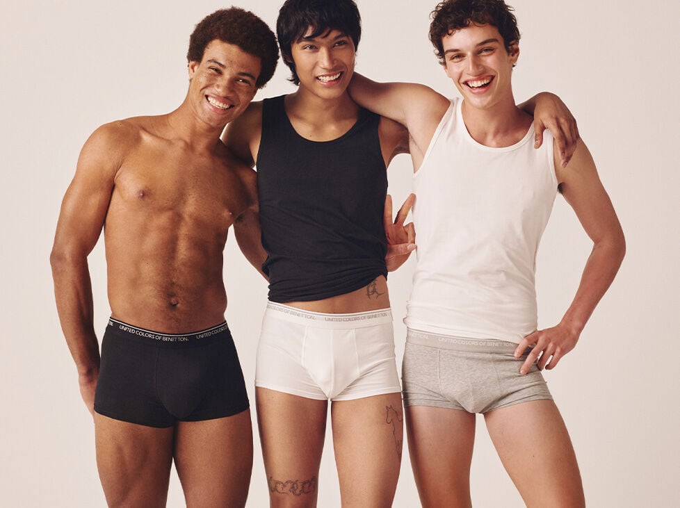 UNDERCOLORS</br><span class="serif">HOMME</span>