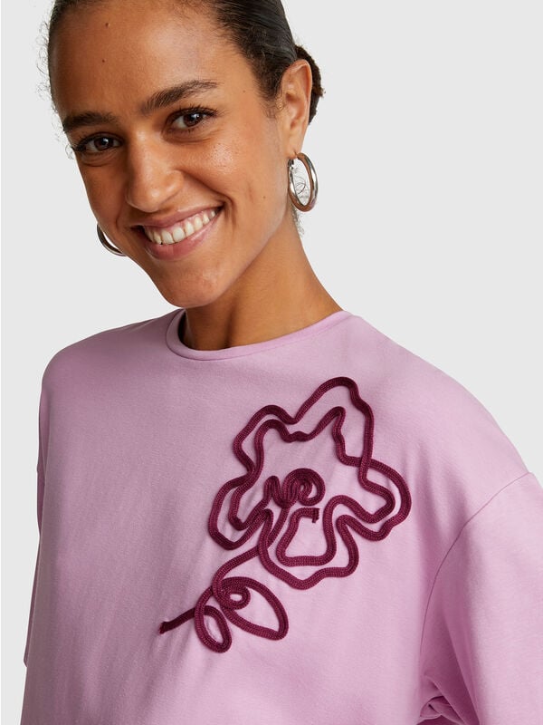 T-shirt coupe boxy avec application Femme