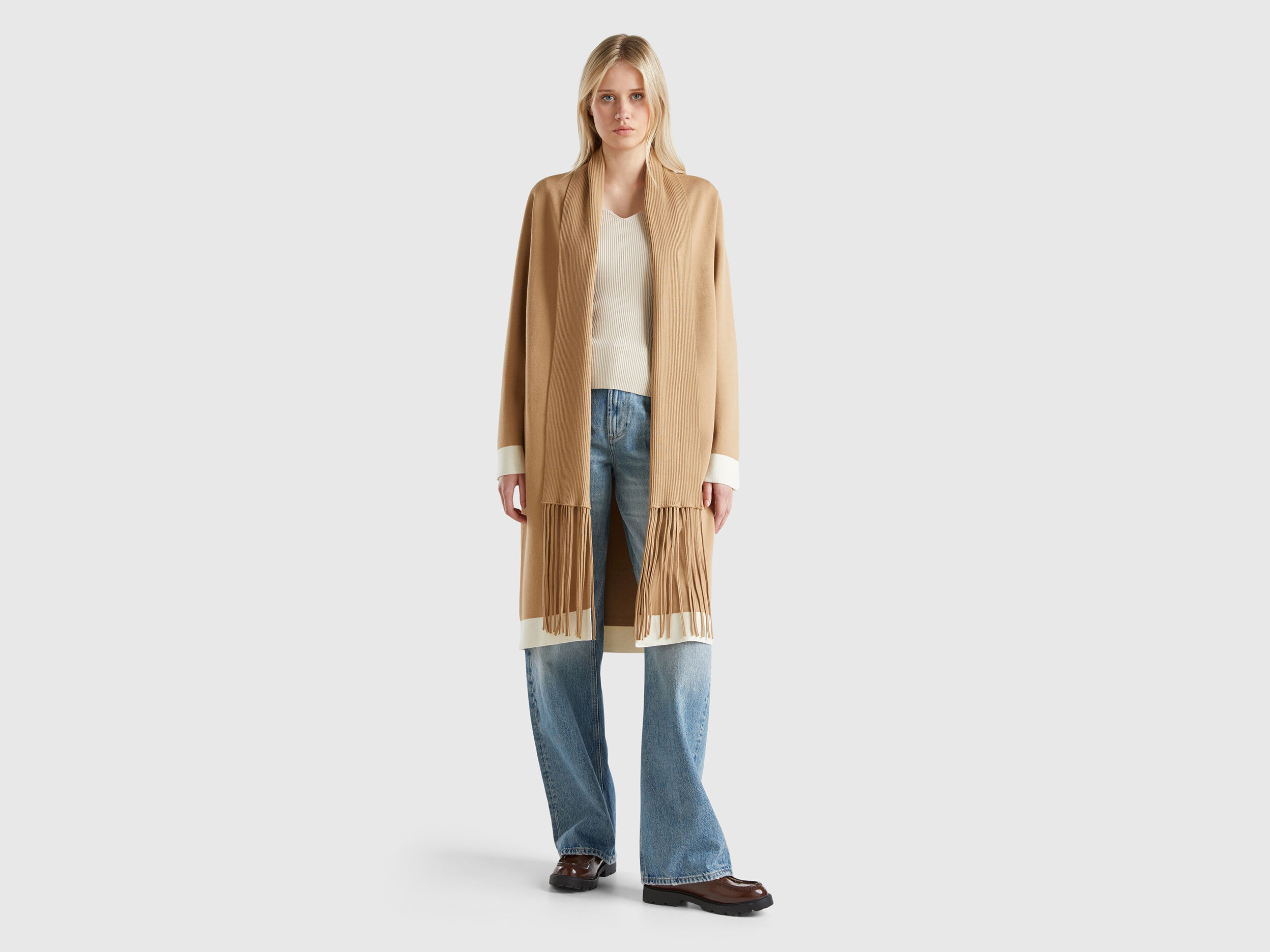 Manteau en maille a franges Camel Benetton