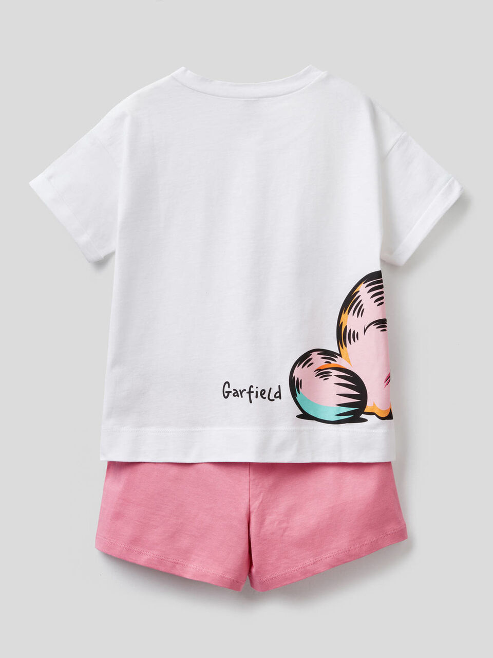 Pyjama T-shirt et short à imprimé Garfield image number 2
