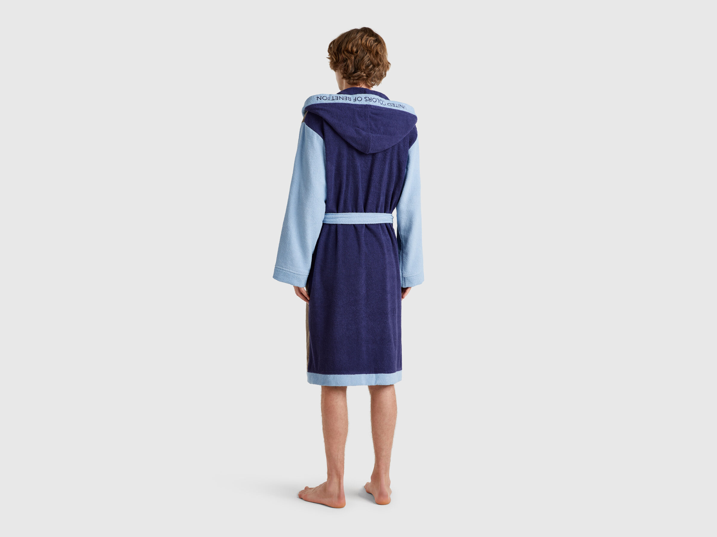 BATH GOWN image number 1