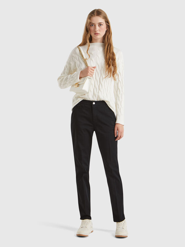 Chino slim noir en coton Femme