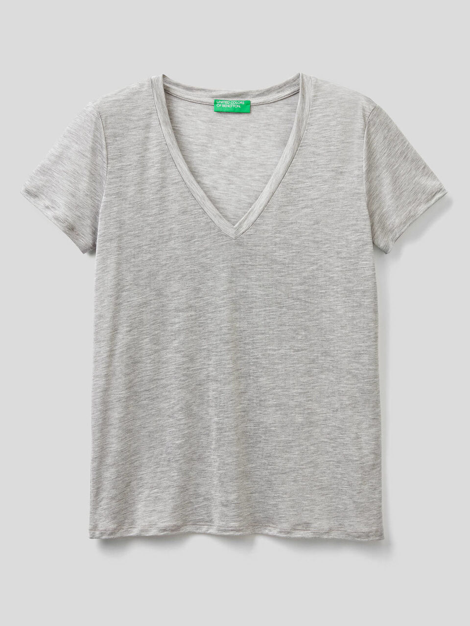 T-shirt avec col en V image number 1