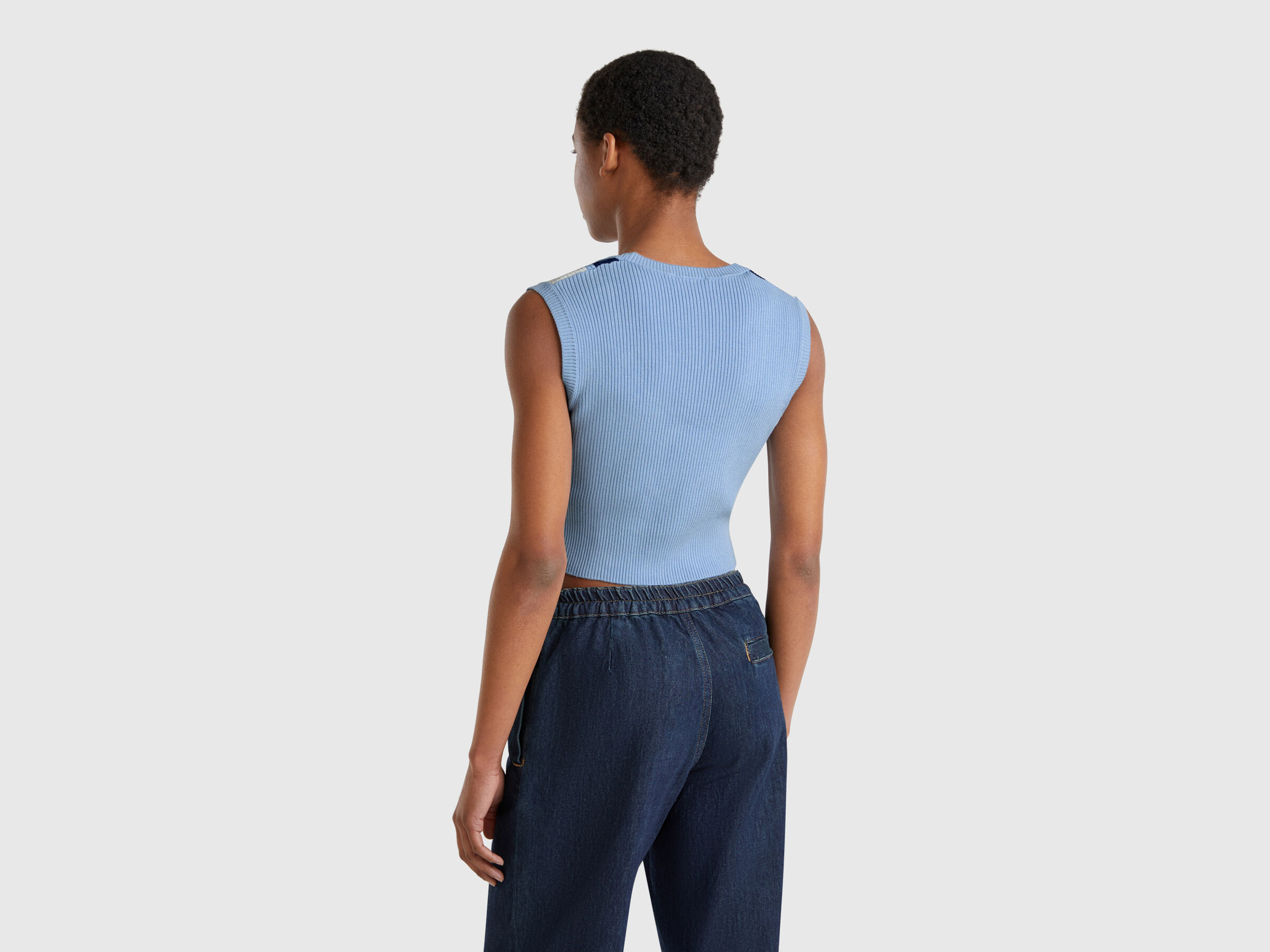 SLEEVELESS SWEATER Femme image number 1
