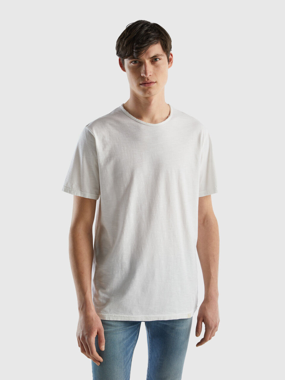 T-shirt blanc en coton flammé