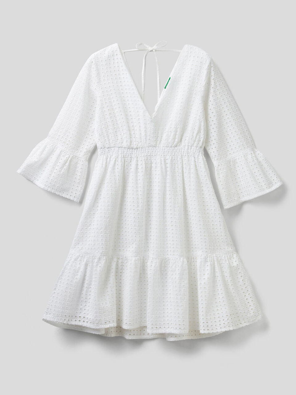 Robe courte en broderie anglaise image number 1