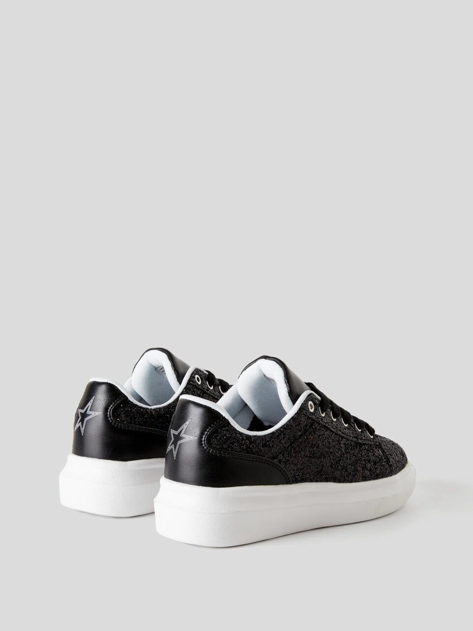 Sneakers avec paillettes image number 2