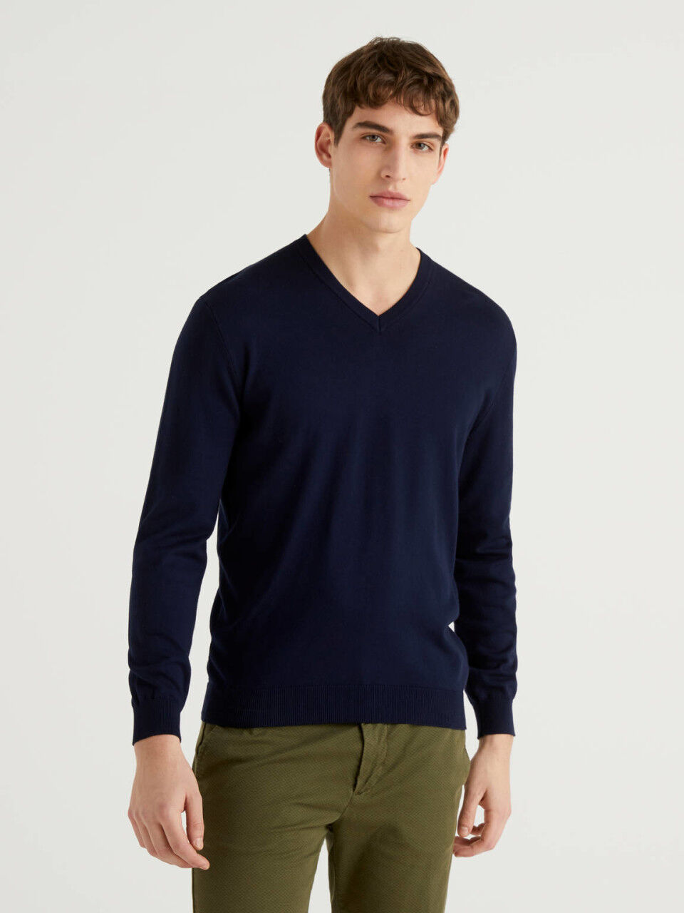 Pulls Col En V Homme Nouvelle Collection 2021 Benetton
