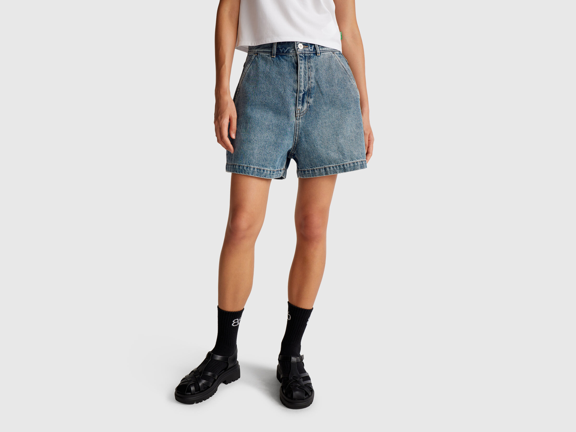 SHORTS Femme image number 1