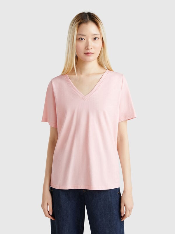 T-shirt à col en V en coton flammé Femme