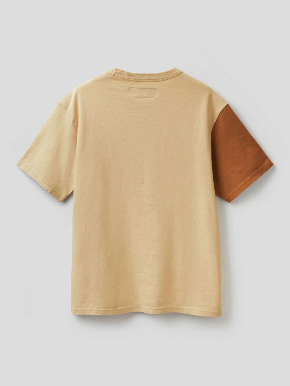 T-shirt color block à manches courtes image number 2