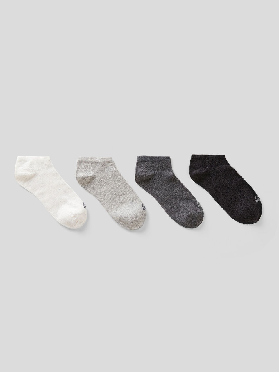 Quatre paires de chaussettes basses image number 1