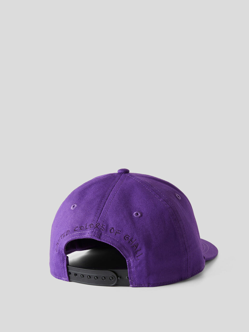 Casquette à écusson et broderie by Ghali image number 2