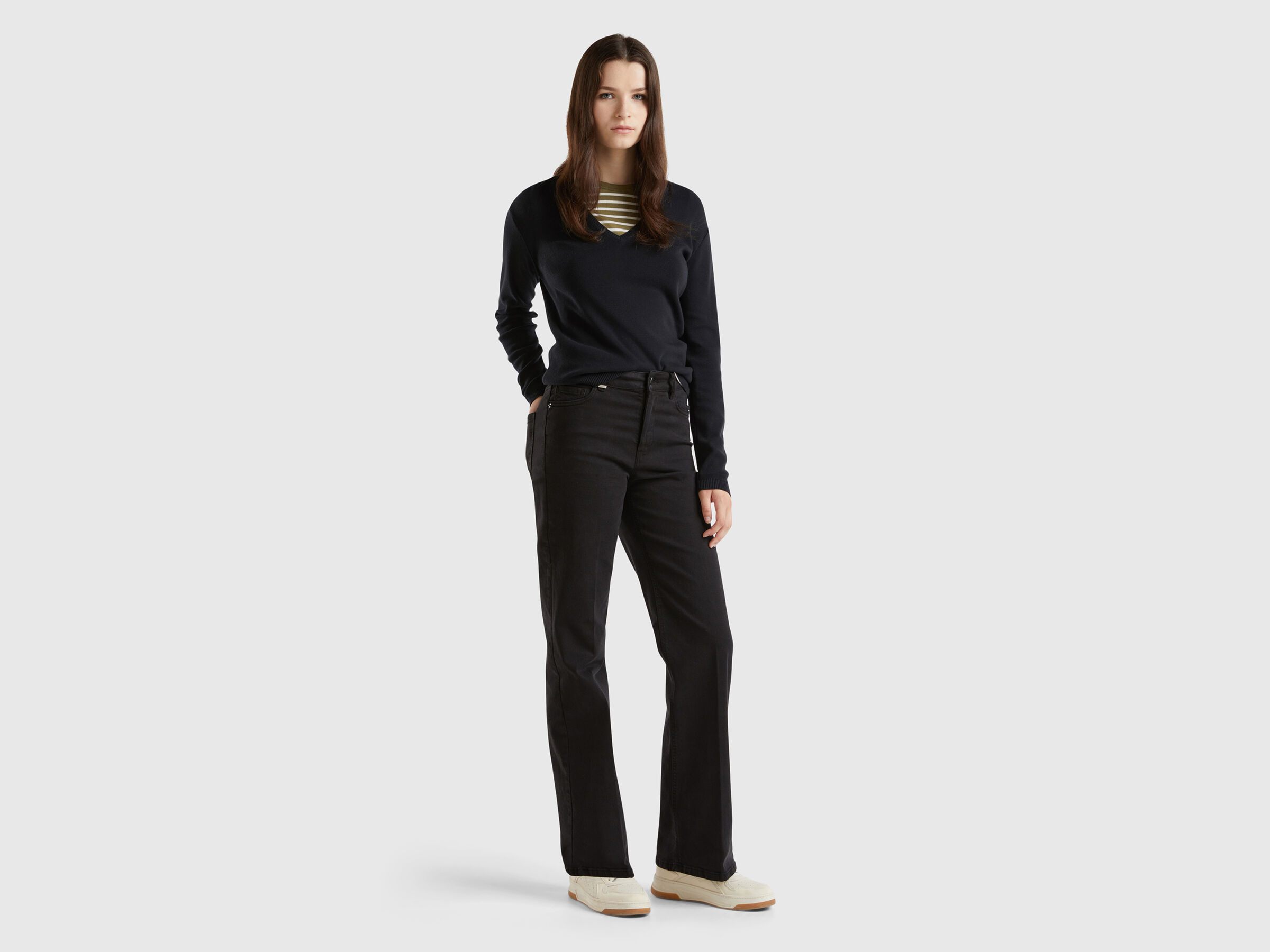 V NECK SWEATER L/S Femme image number 2
