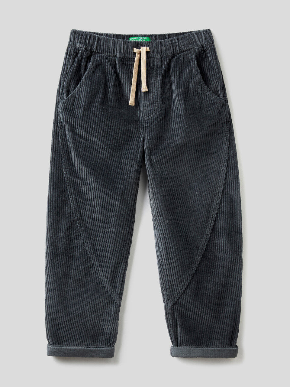United Colors of Benetton Garçon Vêtements Pantalons & Jeans Pantalons courts Shorts en jean Bermuda En Molleton Avec Imprimé 