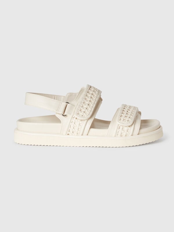 Sandales ouvertes en tissu enduit Femme