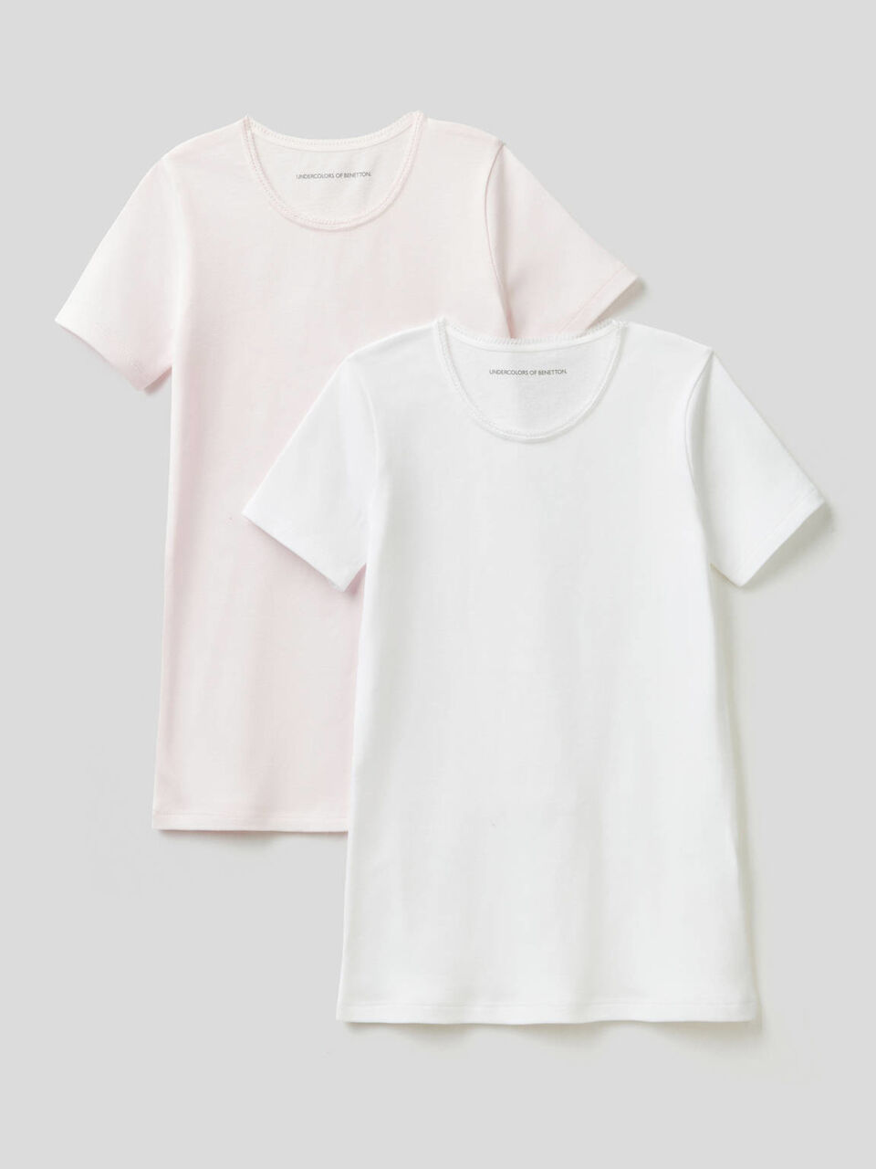 Deux t-shirts en coton chaud image number 1