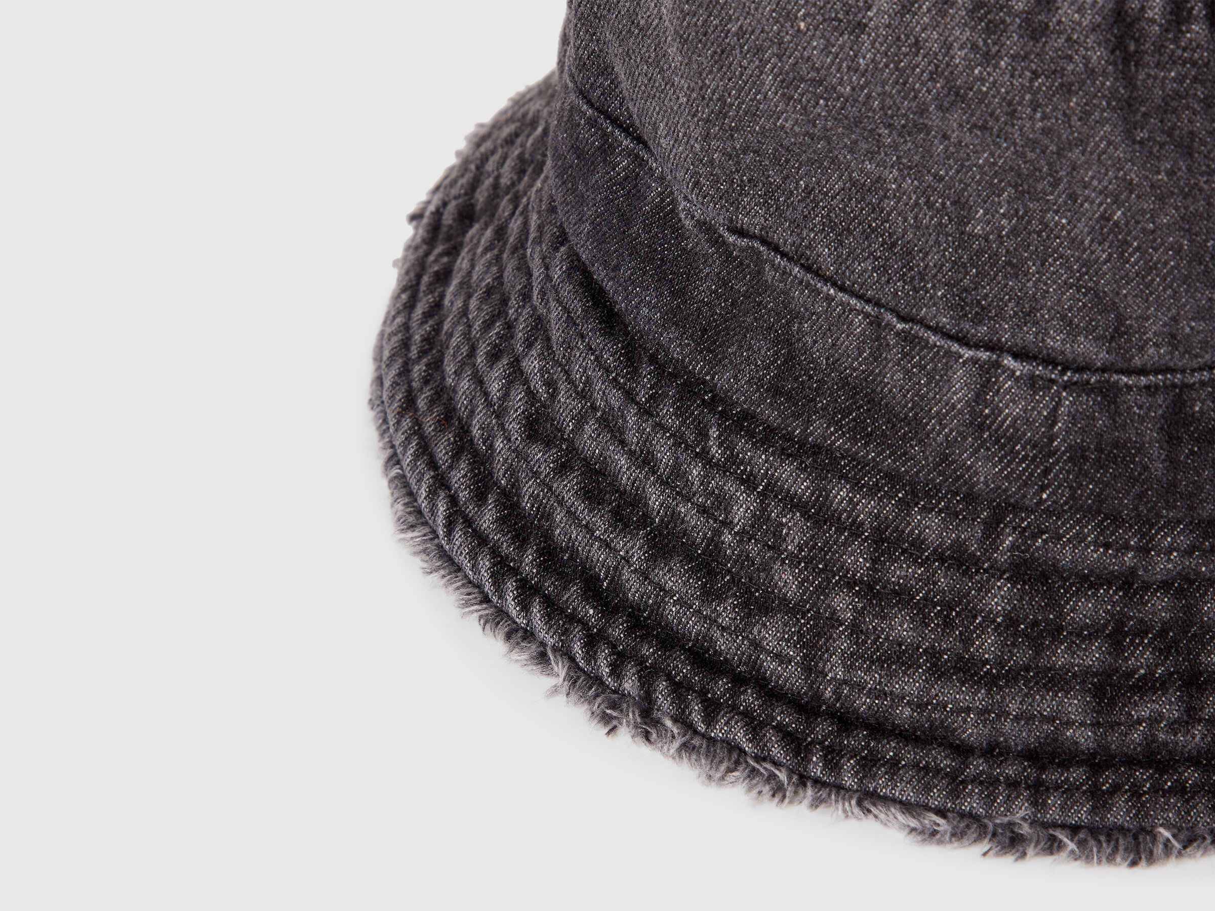 HAT Filles image number 2