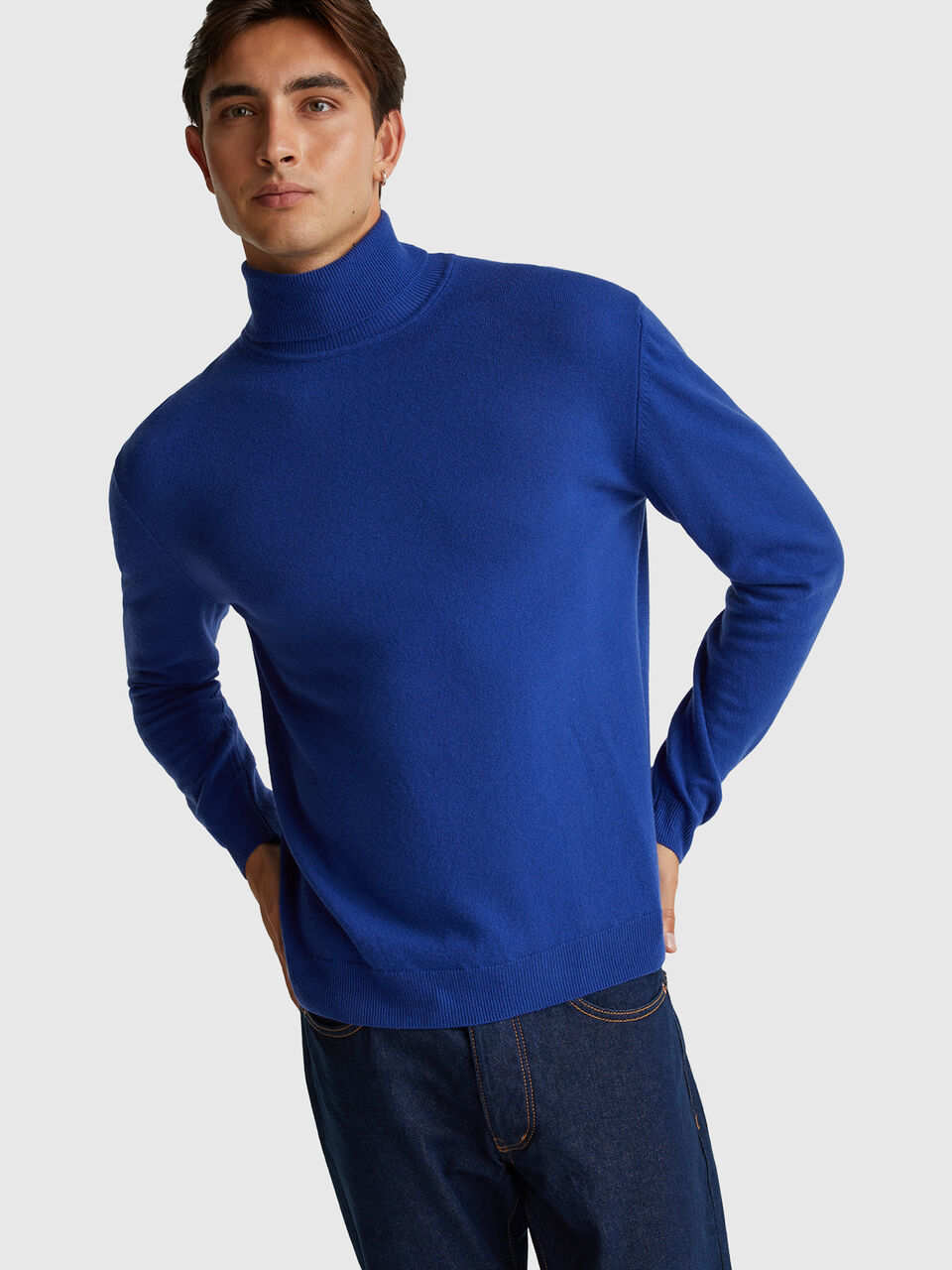 TURTLE NECK SWEATER Homme image number null