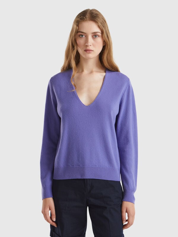 Pull col en V violet en pure laine mérinos Femme