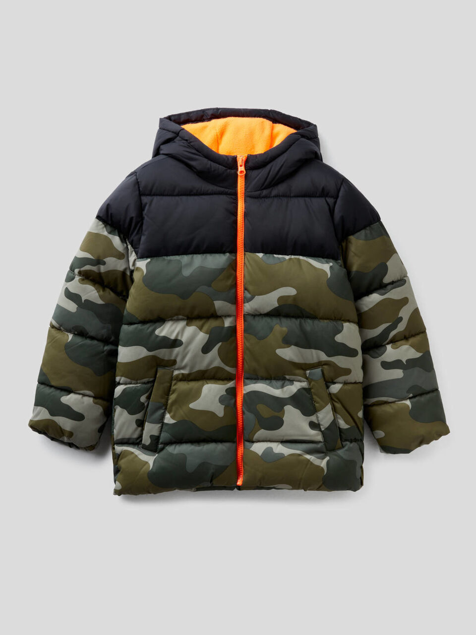 Blouson rembourré à motif camouflage image number 1