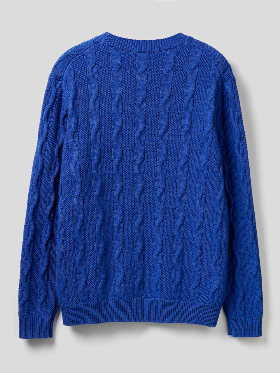Maglione girocollo a trecce image number 2