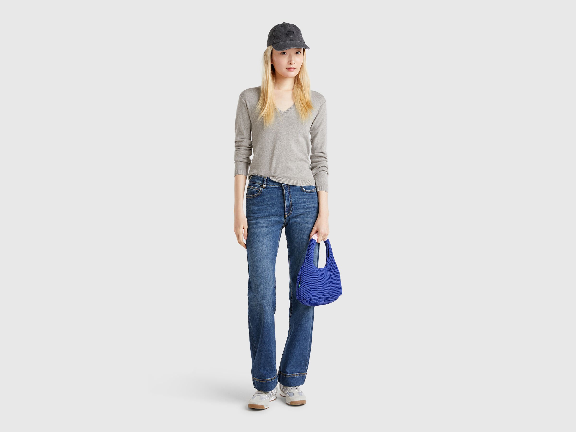 V NECK SWEATER L/S Femme image number 2