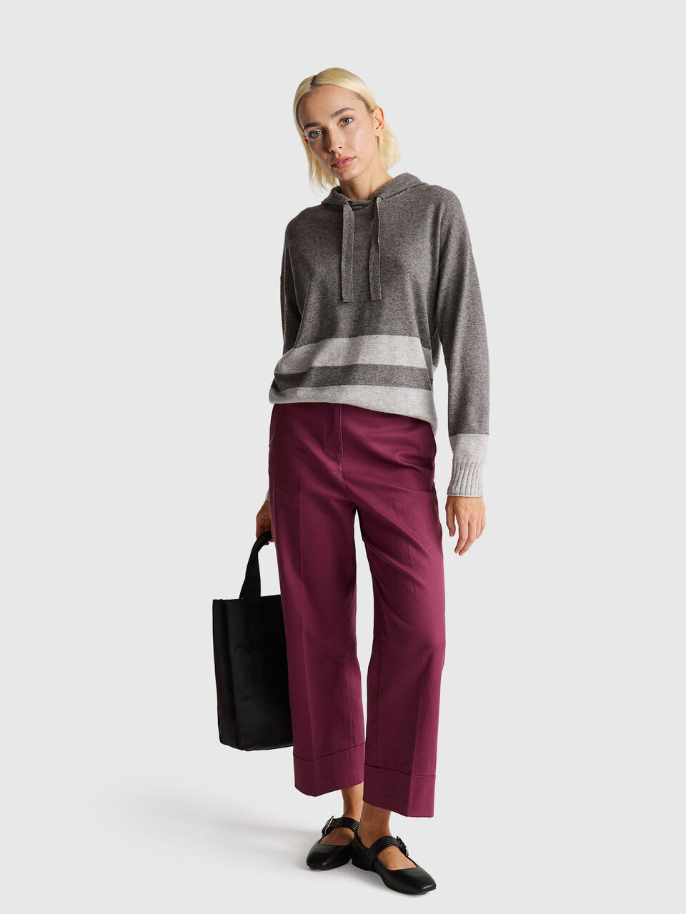 SWEATER W/HOOD Femme image number null