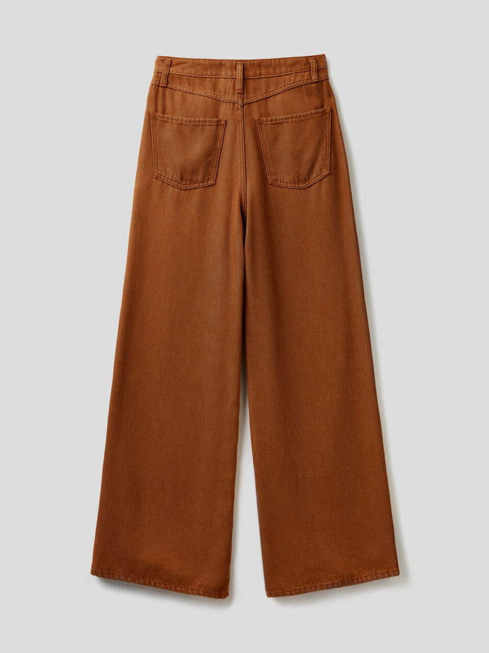 Pantalon coupe large en tissu naturel image number 2