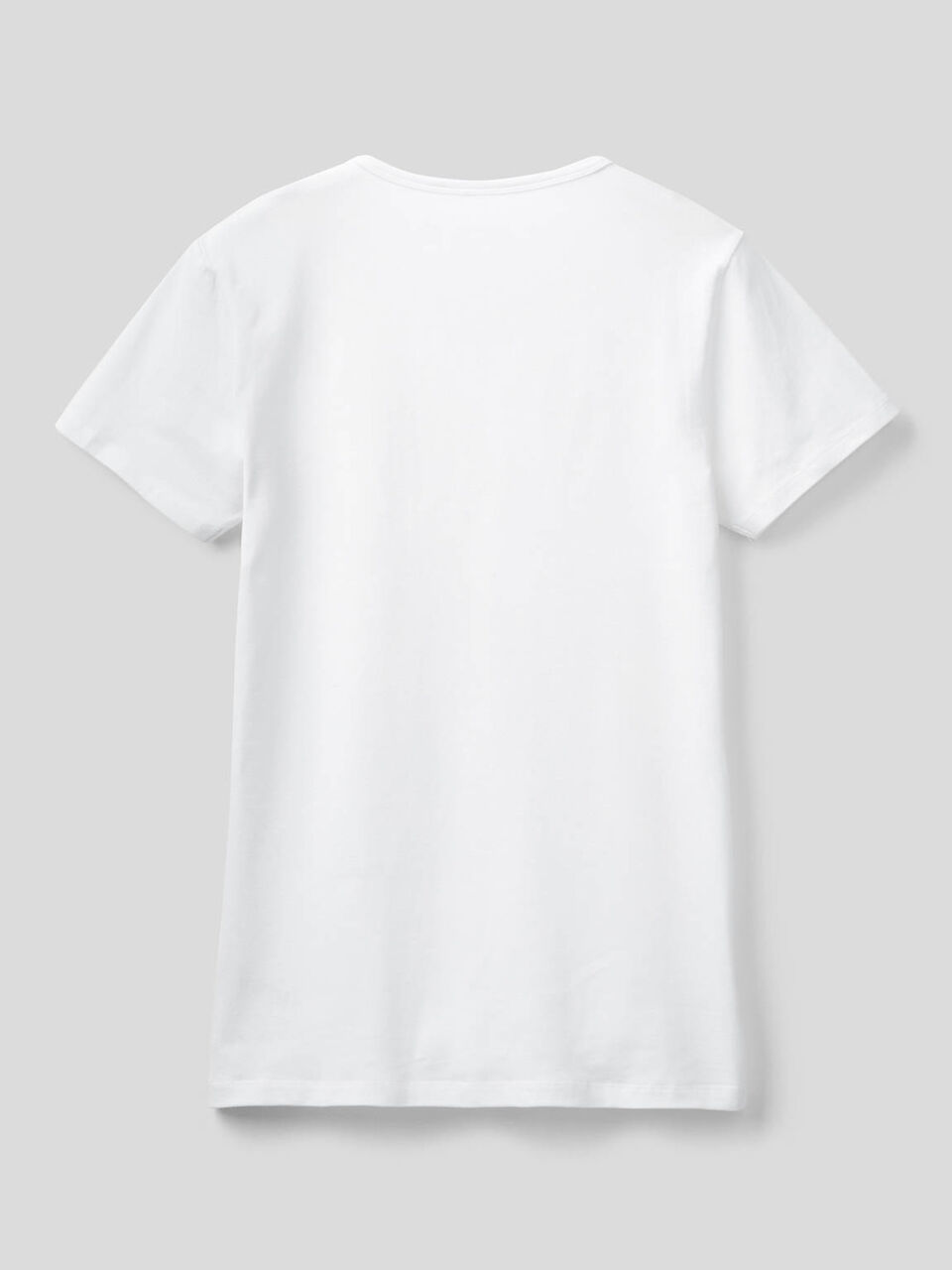T-shirt basique avec col en V image number 2