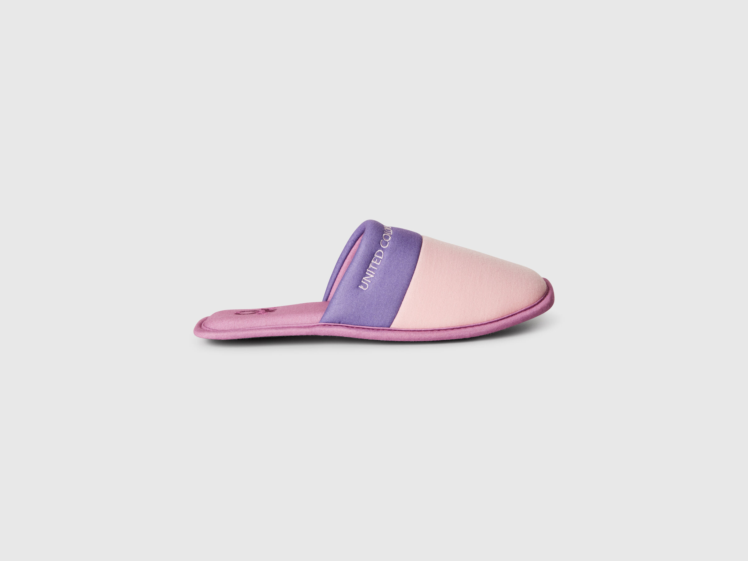 SLIPPERS image number 0