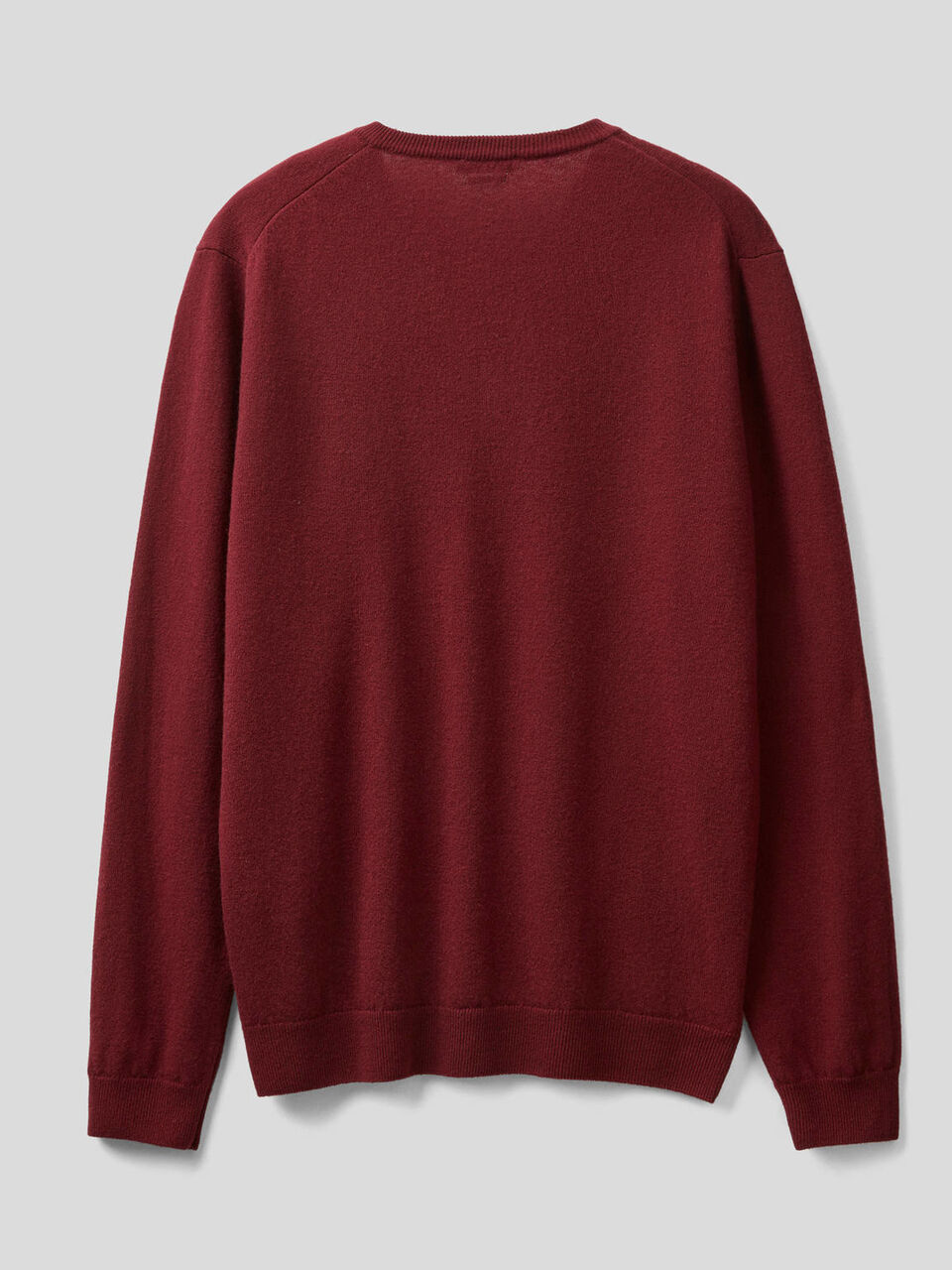 Pull col en V en pure en laine vierge image number 2