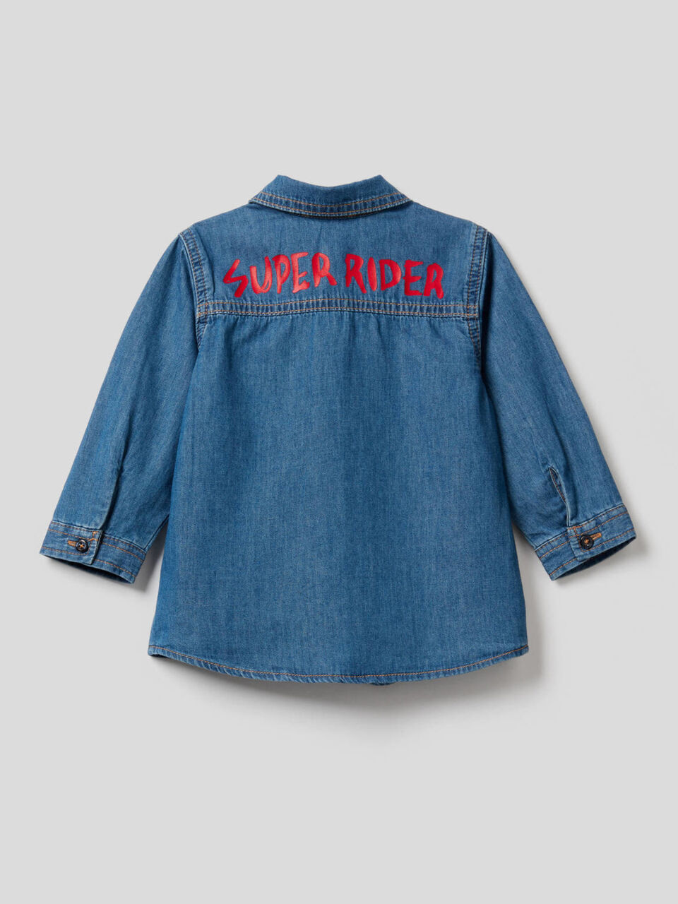 Chemise en jeans leger 100% coton image number 2